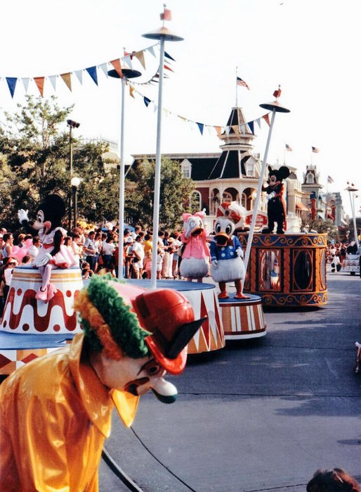 Dumbo's Circus Parade 1979 Disney World.