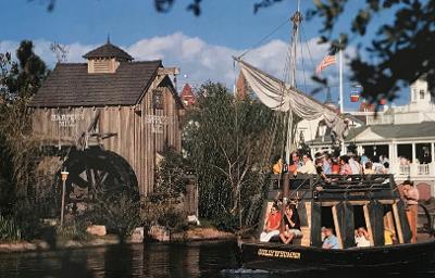 Mike Fink Gullywhumper Keel Boat Walt Disney World