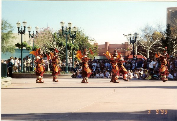 Mulan parade Huns Disney MGM Studio