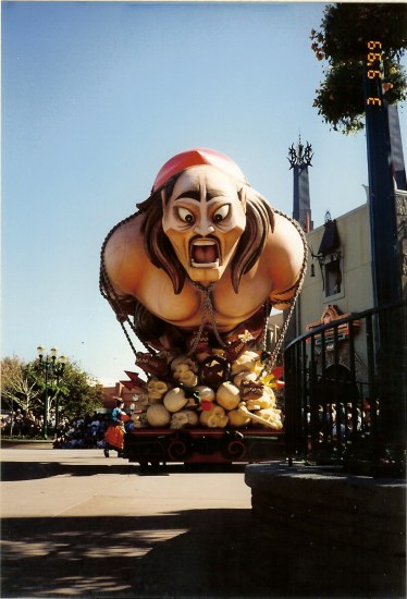 Mulan Parade Shan Yu Disney MGM Studios