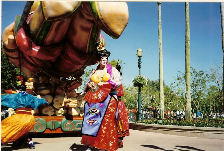 Mulan parade soldiers in drag Disney MGM Studios