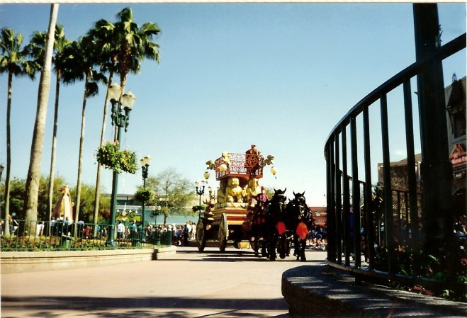 Mulan parade Mulan and Shang Disney MGM Studios